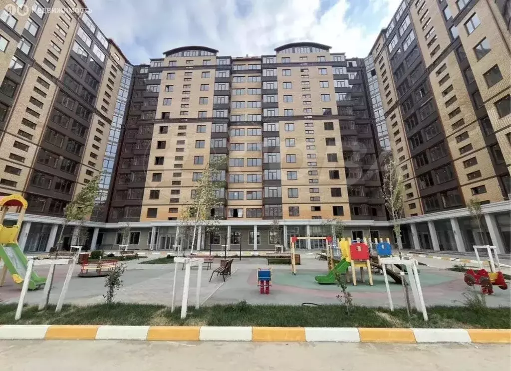 2-комнатная квартира: Каспийск, улица Магомедали Магомеджановa, 31 (64 ... - Фото 1