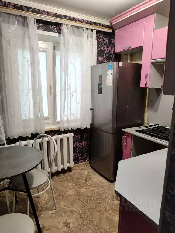 3-к кв. Омская область, Омск пос. Амурский, ул. 2-я Барнаульская, 11 ... - Фото 1