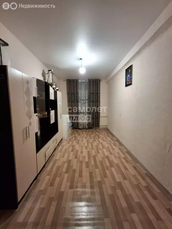 3-комнатная квартира: посёлок городского типа Вахруши, улица Ленина, ... - Фото 1