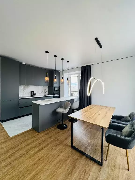 2-к кв. Хакасия, Абакан ул. Чертыгашева, 69 (78.3 м) - Фото 1