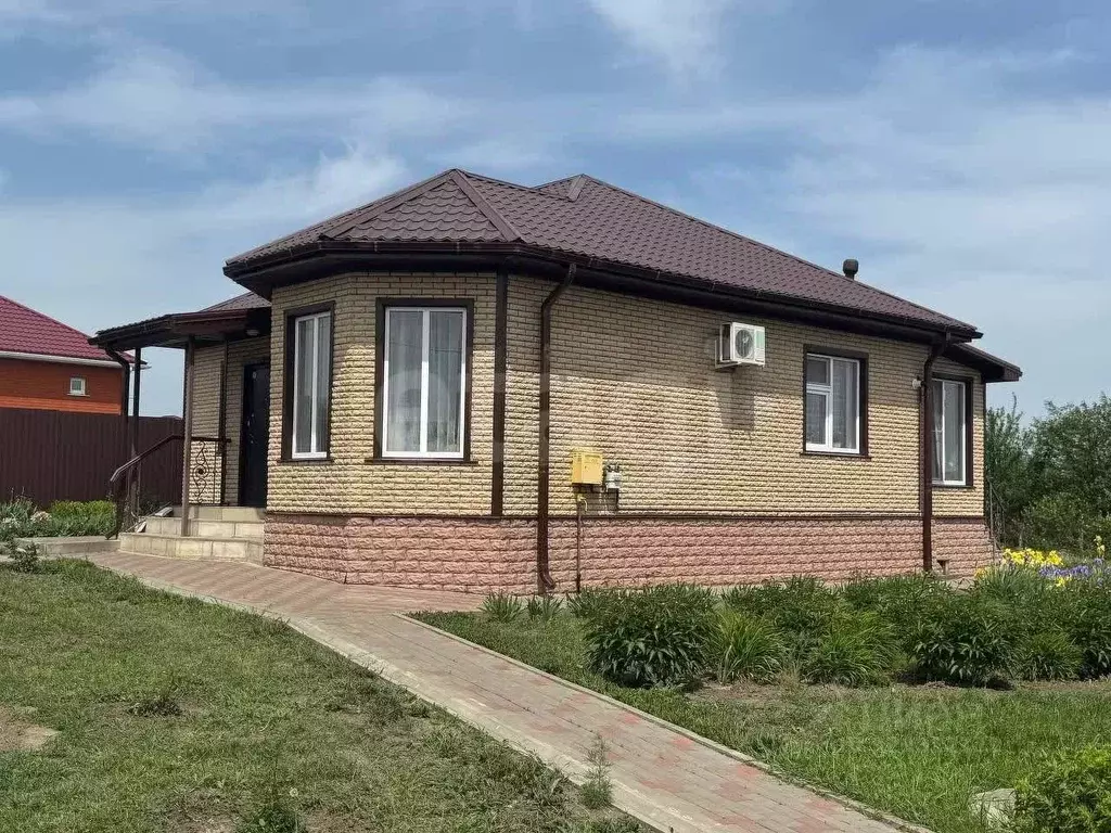Дом в Белгородская область, Белгород пер. 4-й Ясный, 8 (82 м) - Фото 1