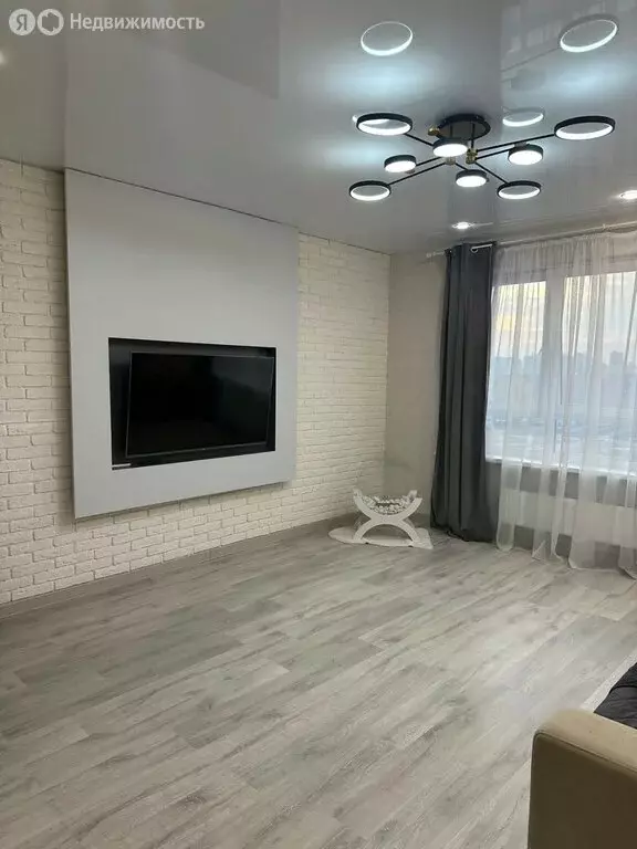 3-комнатная квартира: Уфа, улица Энтузиастов, 15 (67.5 м) - Фото 1