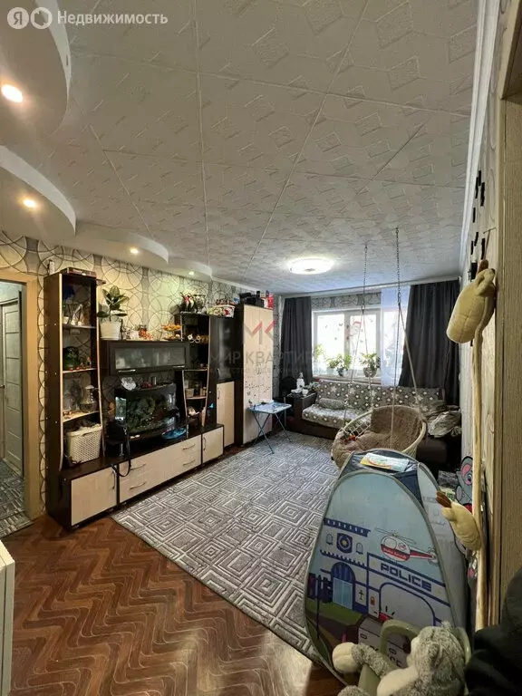 3-комнатная квартира: Черногорск, проспект Космонавтов, 23 (55.3 м) - Фото 1