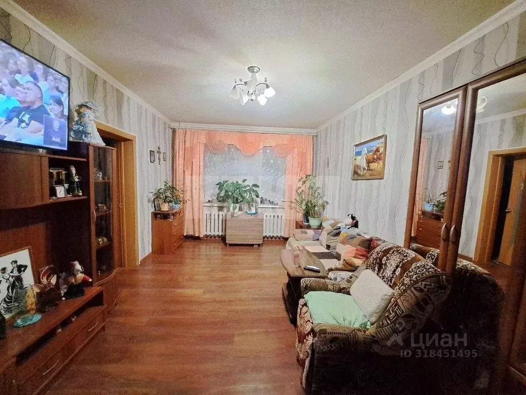 3-к кв. Вологодская область, Сокол ул. Каляева, 9 (61.0 м) - Фото 0