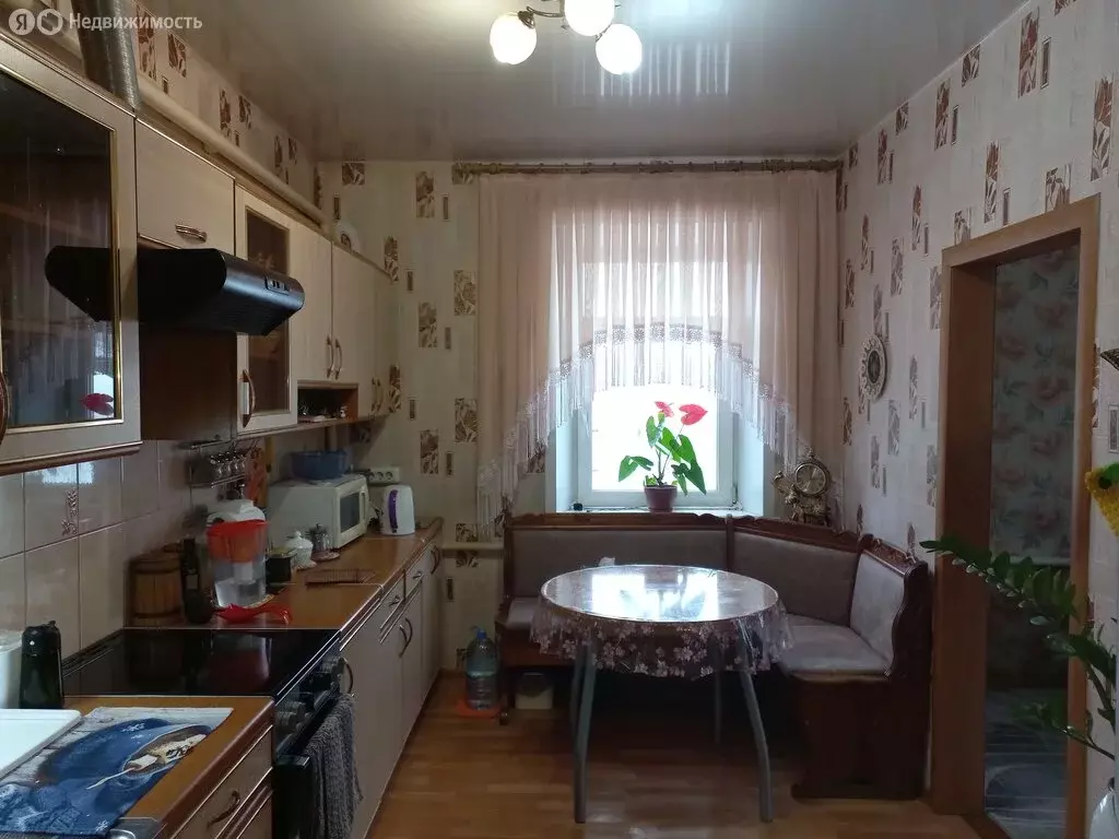 Дом в Белово, Беловская улица (100 м) - Фото 1