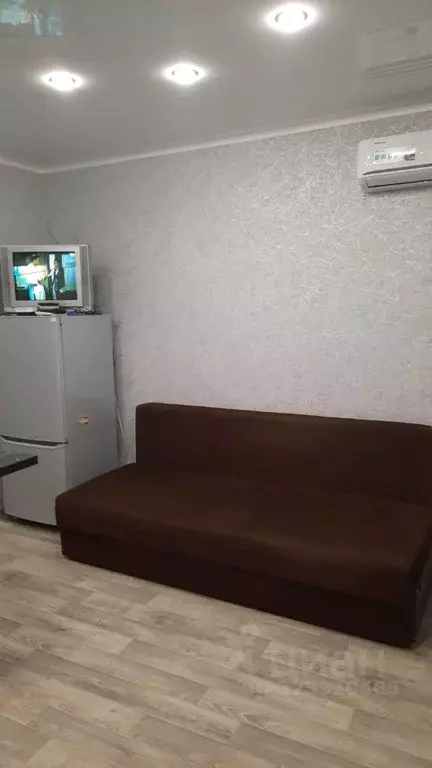 Студия Тюменская область, Тюмень ул. 9 Января, 160к2 (28.0 м) - Фото 2