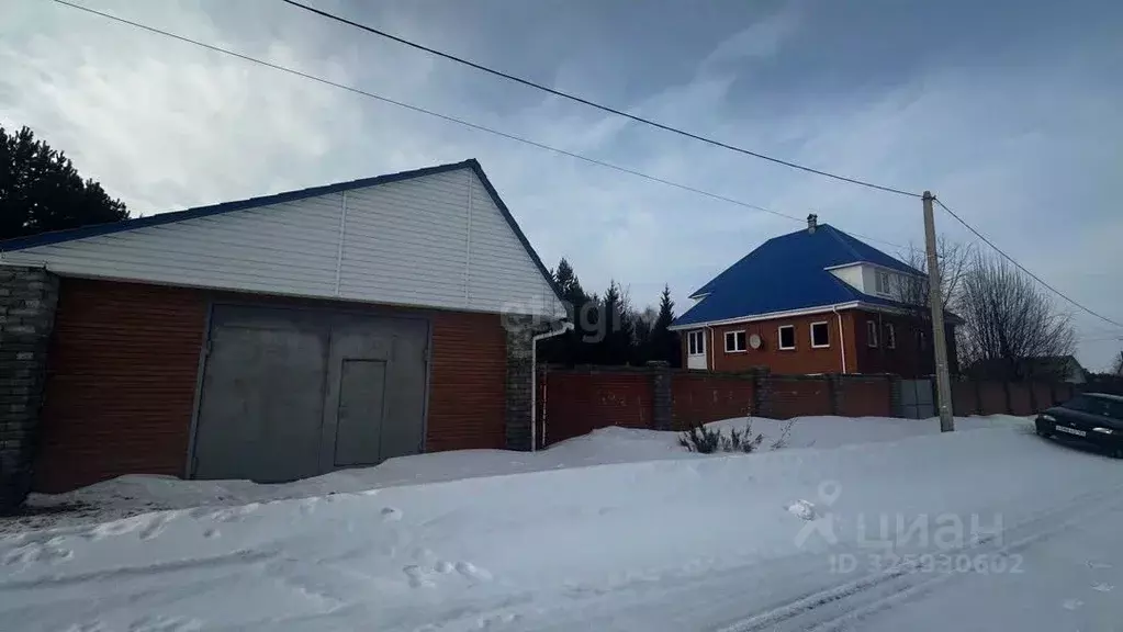 Дом в Красноярский край, Емельяновский муниципальный округ, д. Плоское ... - Фото 1