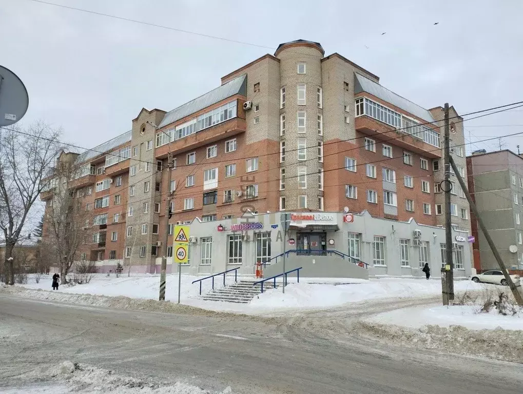 5-к кв. Омская область, Омск Городок Нефтяников мкр, ул. ... - Фото 0