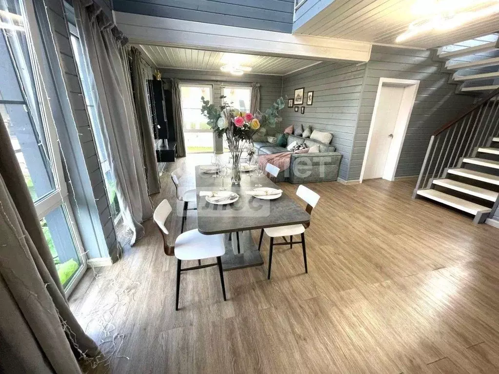 Дом, 200 м - Фото 1