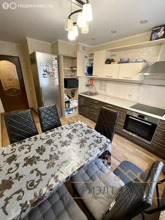3-комнатная квартира: Казань, проспект Ямашева, 31А (78 м) - Фото 1