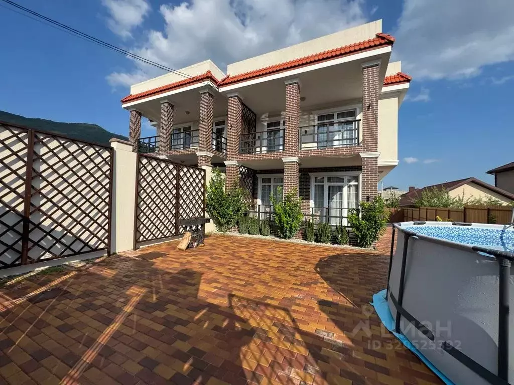 Дом в Краснодарский край, Геленджик ул. Иванова, 13А (300 м) - Фото 1