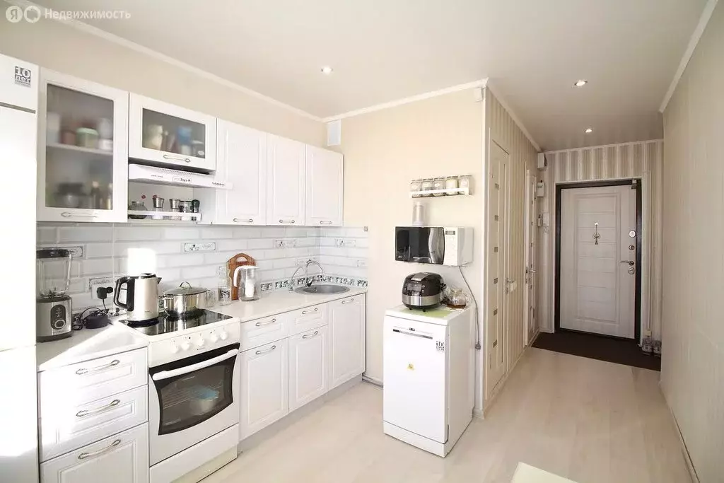 2-комнатная квартира: посёлок городского типа Атамановка, Заводская ... - Фото 1