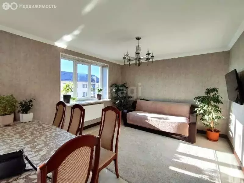 2-комнатная квартира: Чегем, микрорайон Южный, 18 (86.6 м) - Фото 1