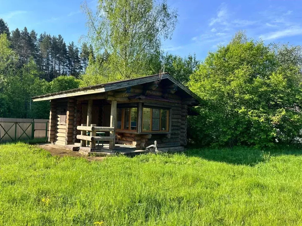Дом в Тверская область, Западная Двина Льнозаводская ул., 40 (30 м) - Фото 0