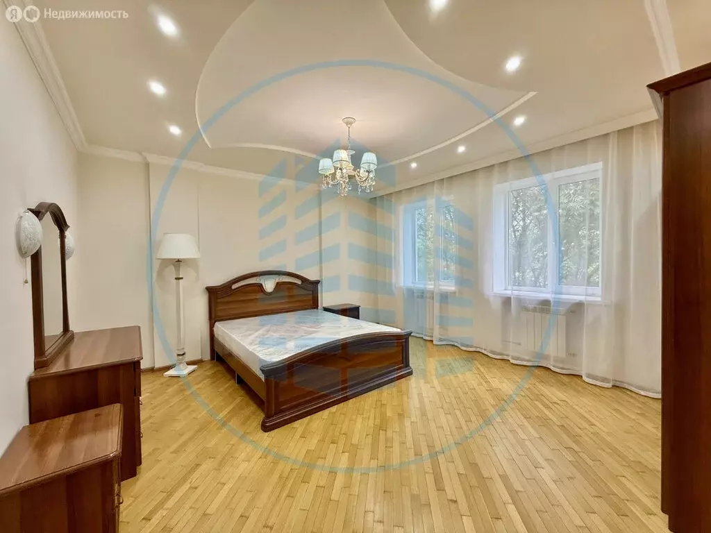 5-комнатная квартира: Ессентуки, улица Семашко, 9А (176.8 м) - Фото 0