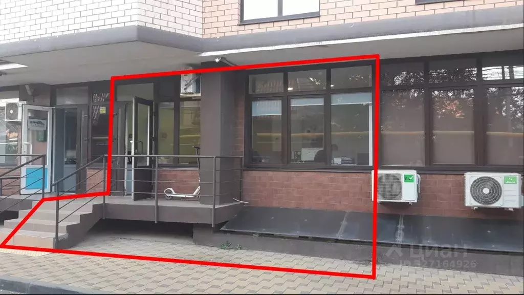 Помещение свободного назначения в Краснодарский край, Краснодар ул. 9 ... - Фото 1