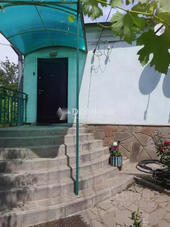 Дом в Ростовская область, Новочеркасск пл. Архангельская, 11 (74 м) - Фото 0