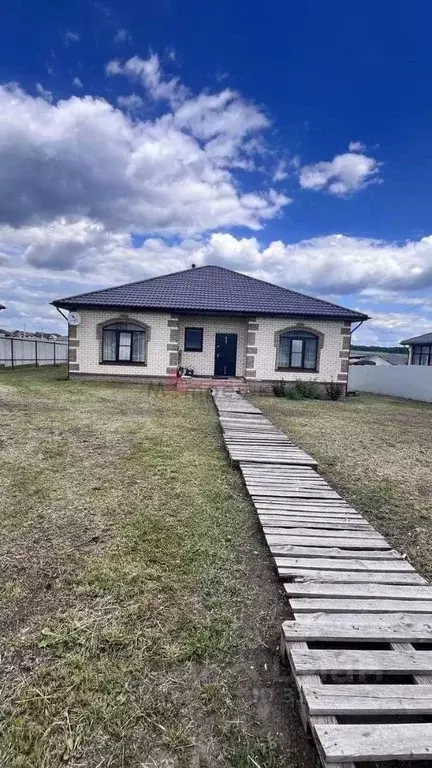 Дом в Белгородская область, Белгородский муниципальный округ, с. ... - Фото 1