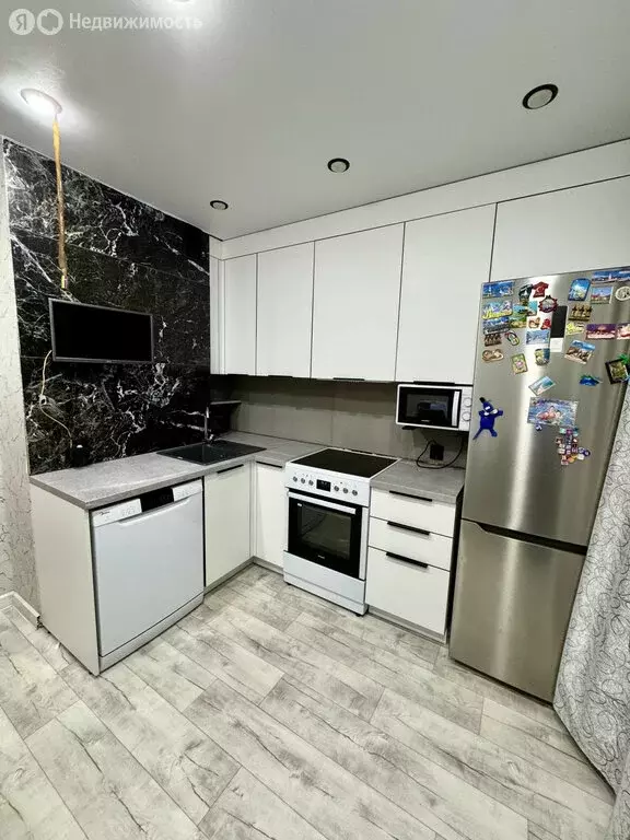 2-комнатная квартира: Киров, улица Ивана Попова, 64 (49 м) - Фото 1