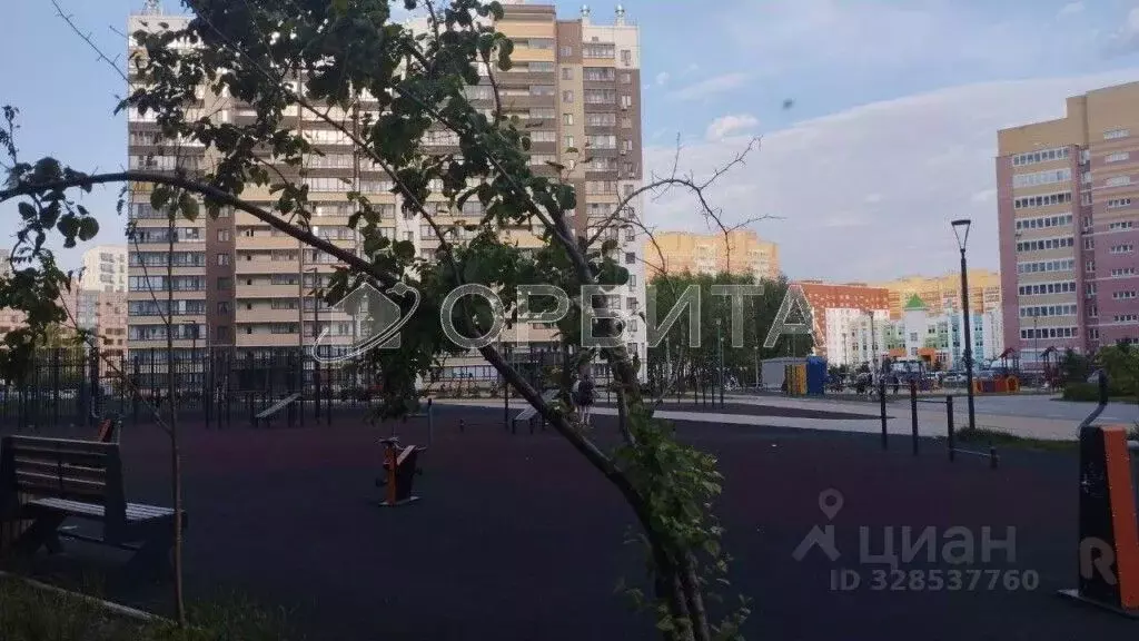 1-к кв. Тюменская область, Тюмень ул. Новоселов, 107 (36.4 м) - Фото 2