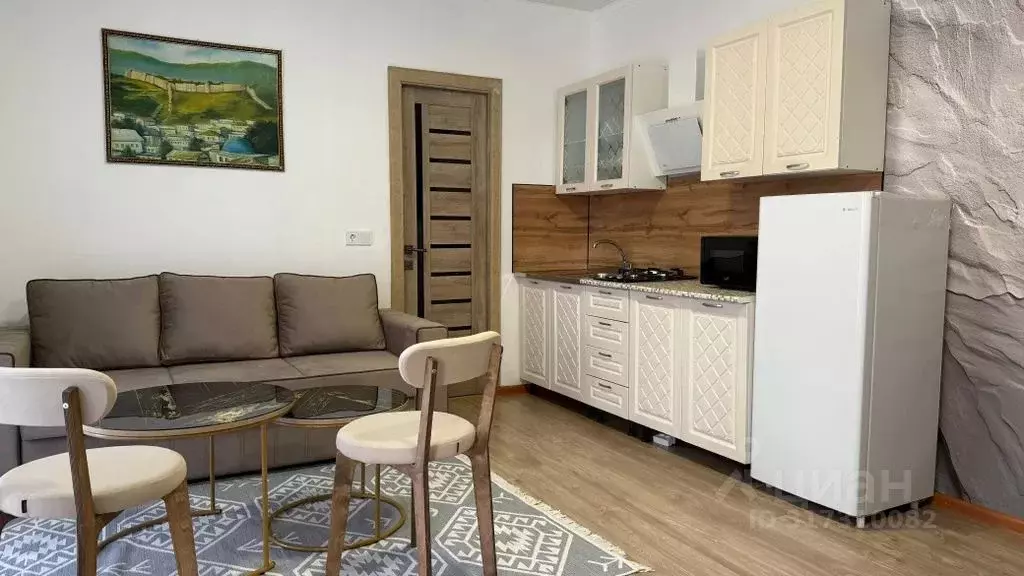Дом в Дагестан, Дербент ул. Прибрежная, 21 (50 м) - Фото 1