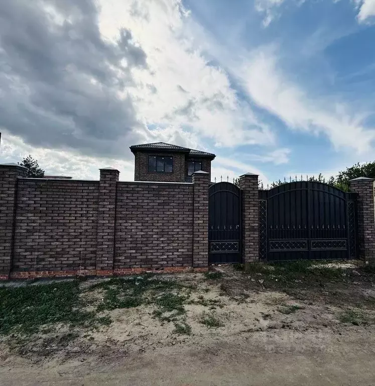 Дом в Ростовская область, Батайск ул. Энгельса (120 м) - Фото 1