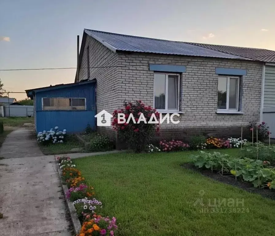 3-к кв. Пензенская область, Башмаковский район, с. Митрофаново ул. ... - Фото 1