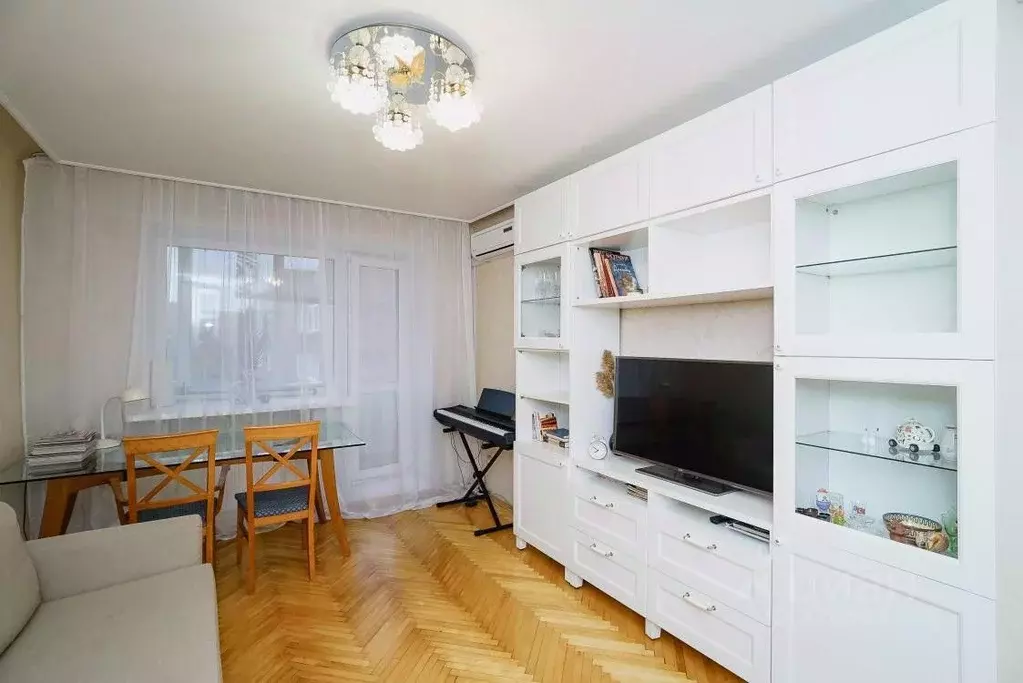 4-к кв. Омская область, Омск ул. Пушкина, 30 (86.3 м) - Фото 2