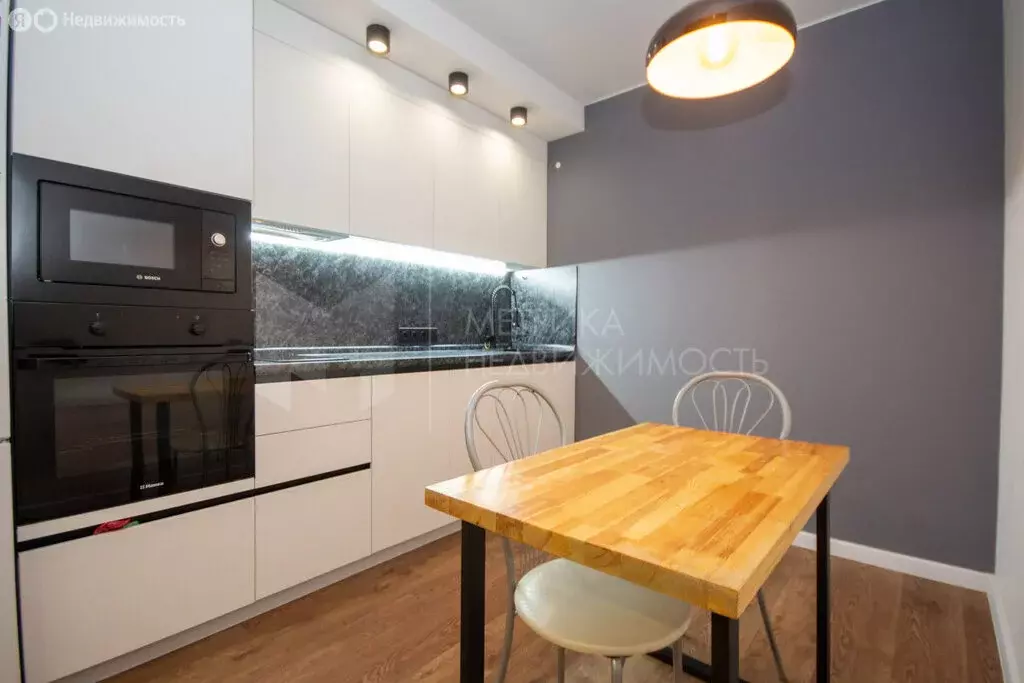 1-комнатная квартира: Тюмень, Комбинатская улица, 54к2 (45 м) - Фото 1