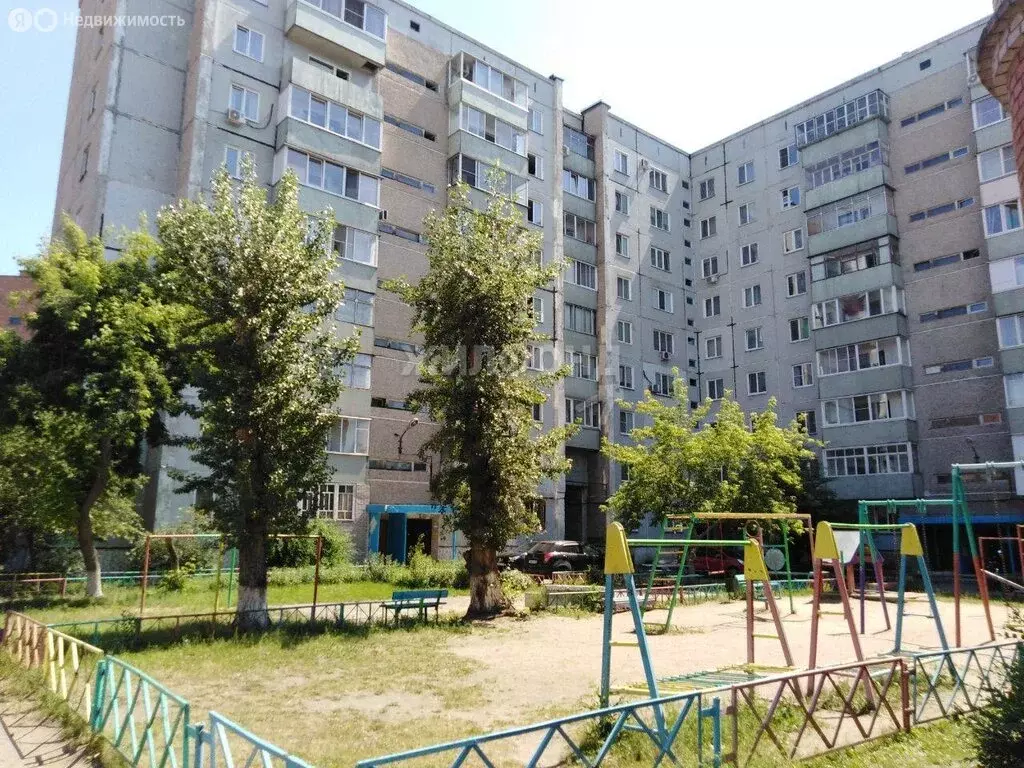 4-комнатная квартира: Абакан, улица Крылова, 82 (88 м) - Фото 0