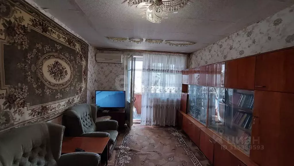 2-к кв. Крым, Феодосия ул. Вити Коробкова, 3 (43.5 м) - Фото 0