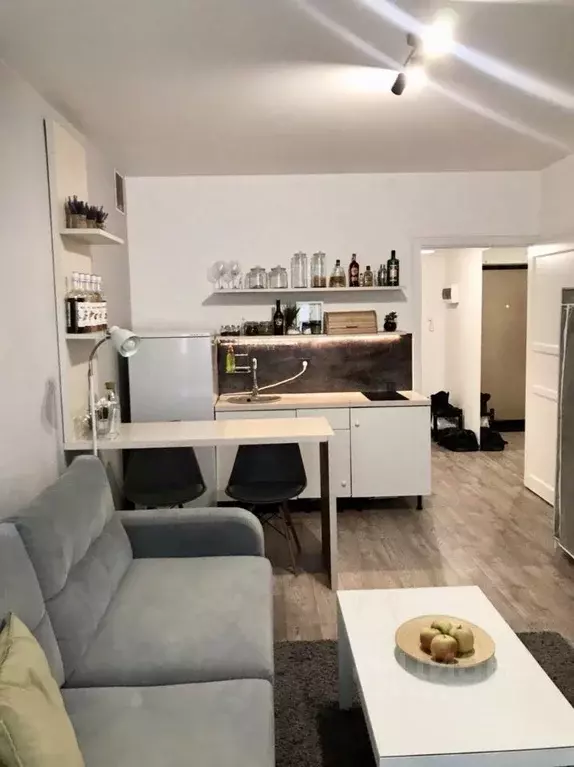 Студия Татарстан, Набережные Челны 38-й комплекс, 15 (27.0 м) - Фото 1