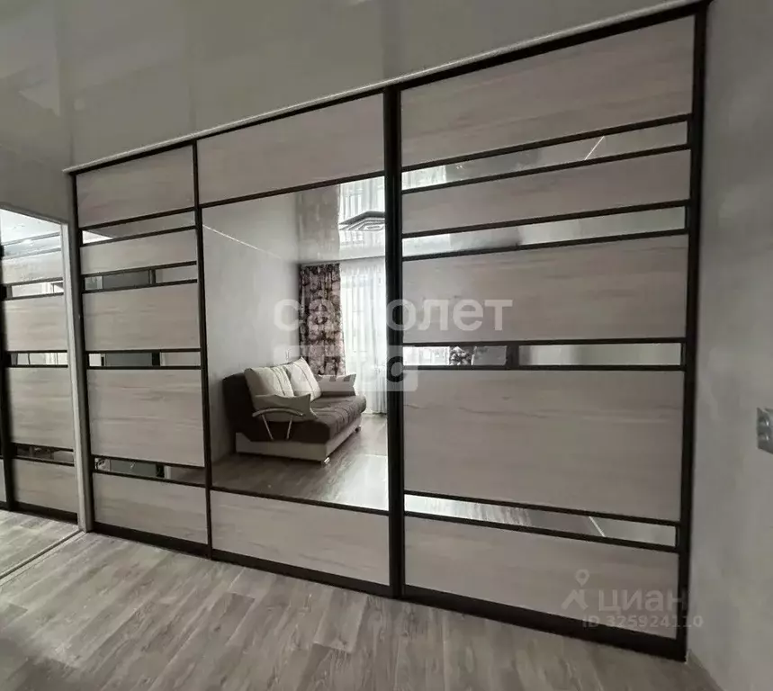 2-к кв. Свердловская область, Верхняя Синячиха пгт ул. Октябрьская, 10 ... - Фото 1