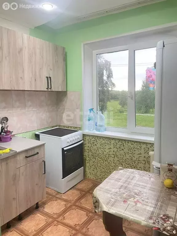 3-комнатная квартира: Тобольск, микрорайон 7А, 26 (60 м) - Фото 1