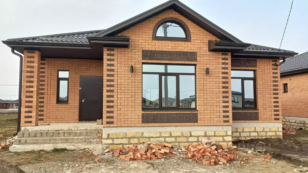 Дом в Ставропольский край, Михайловск Шпаковский район, ул. Бориса ... - Фото 1