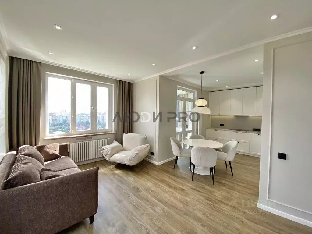 3-к кв. Кировская область, Киров ул. Краснополянская, 5 (94.1 м) - Фото 1