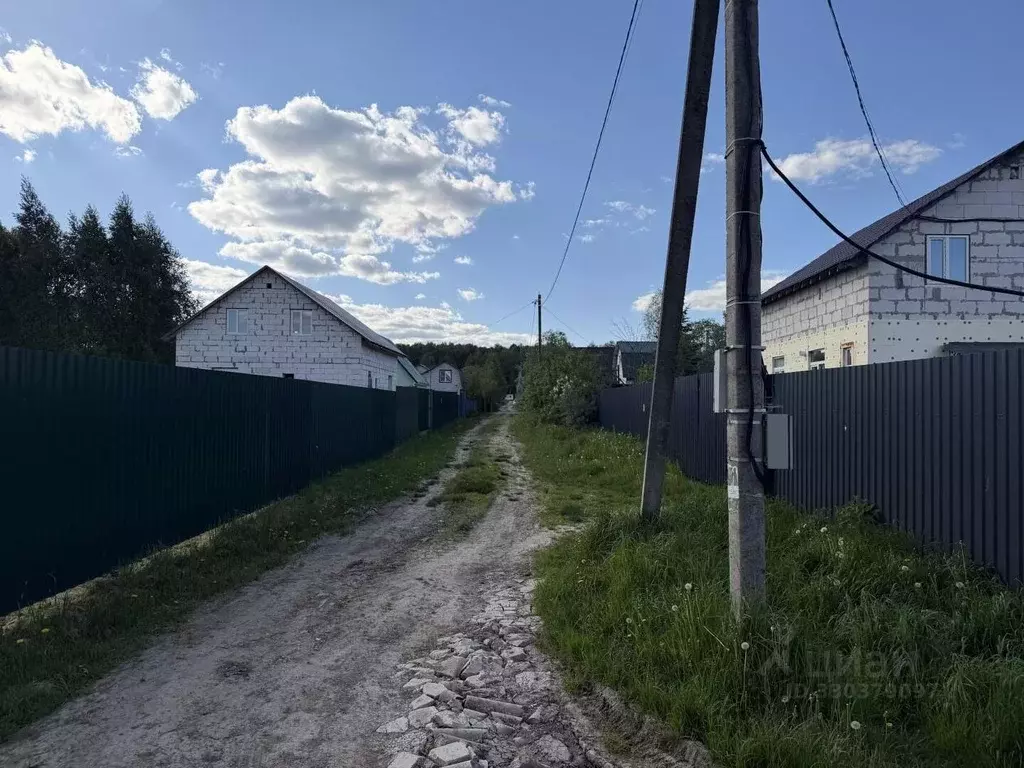 Участок в Калужская область, Жуковский муниципальный округ, д. ... - Фото 1