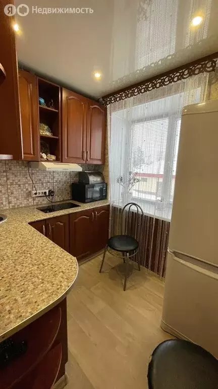 3-комнатная квартира: Заводоуковск, Первомайская улица, 6 (49.9 м) - Фото 2