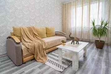 1-к кв. Оренбургская область, Оренбург Салмышская ул., 63 (40.0 м) - Фото 0