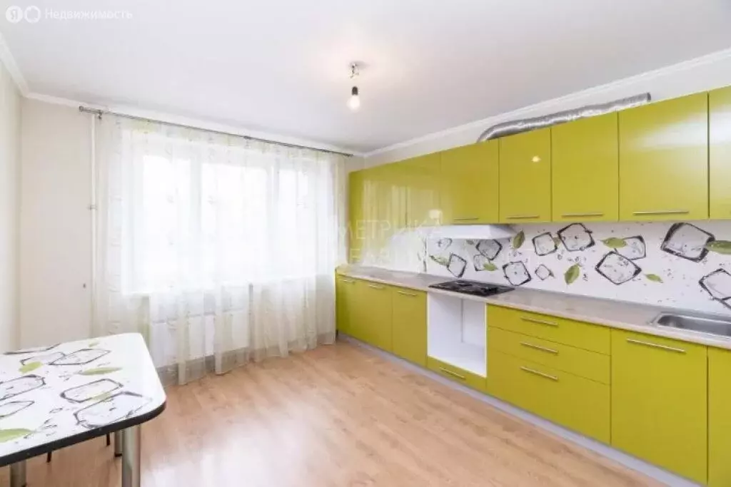 1-комнатная квартира: Тюмень, Кремлёвская улица, 112к3 (42.1 м) - Фото 1