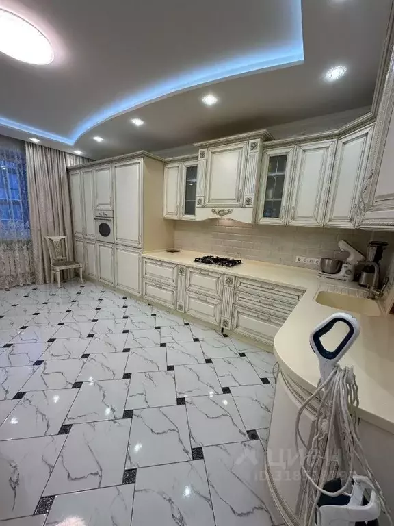 3-к кв. Татарстан, Набережные Челны ул. Портовая, 61 (106.0 м) - Фото 0