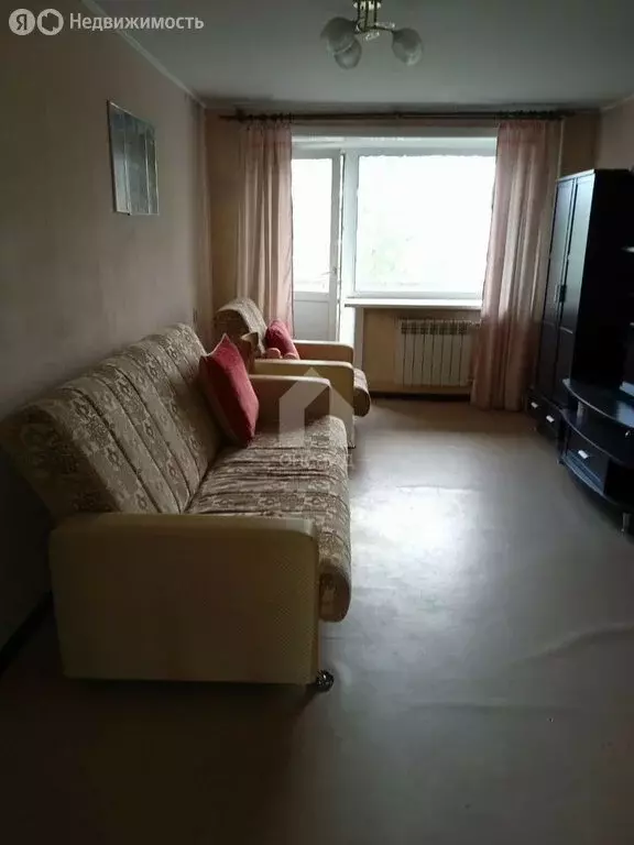 3-комнатная квартира: Улан-Удэ, Тобольская улица, 39 (56 м) - Фото 0