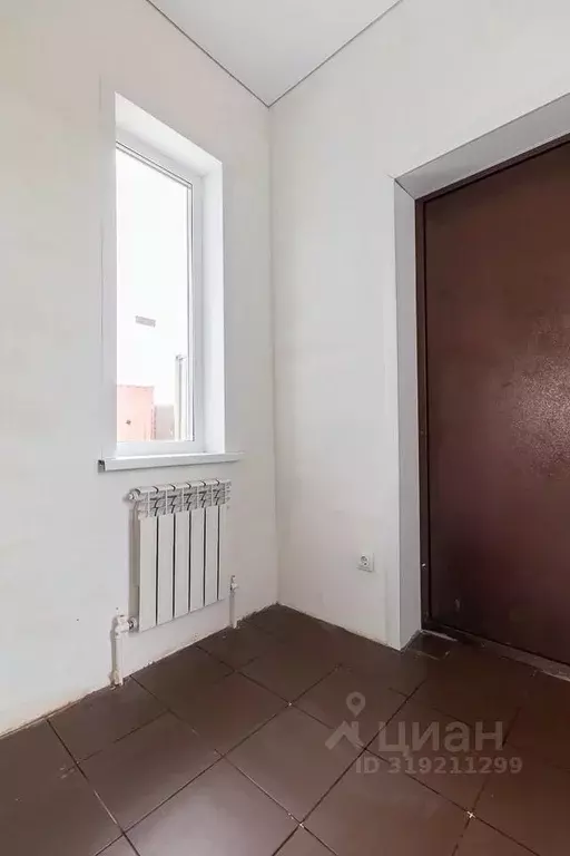 Дом в Омская область, Омский район, с. Троицкое ул. Путевая, 5 (112 м) - Фото 1