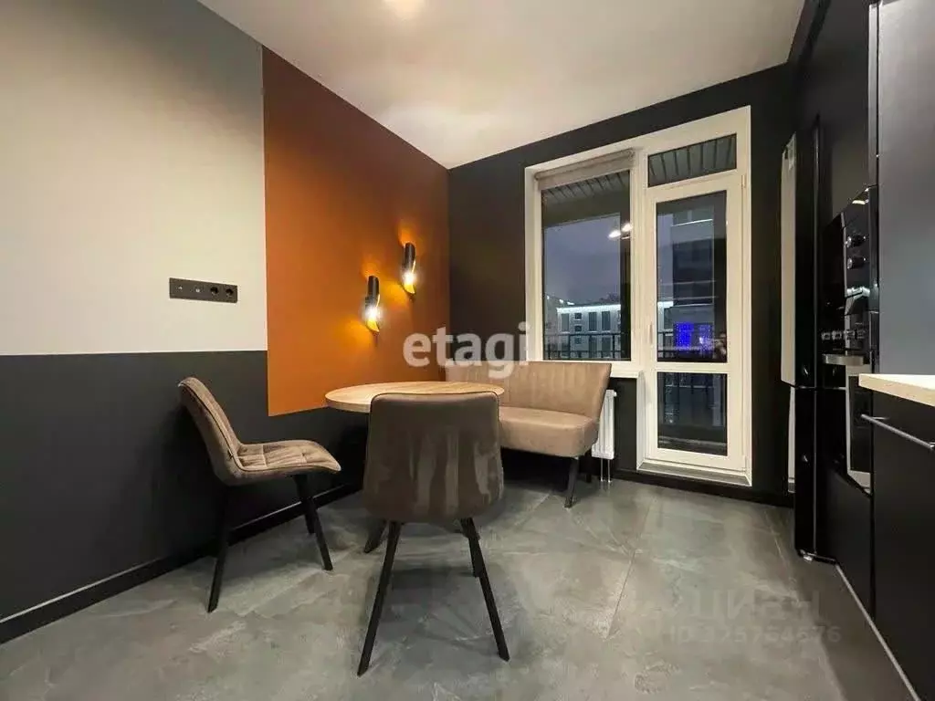 2-к кв. Санкт-Петербург ул. Парфеновская, 7к1 (62.6 м) - Фото 1