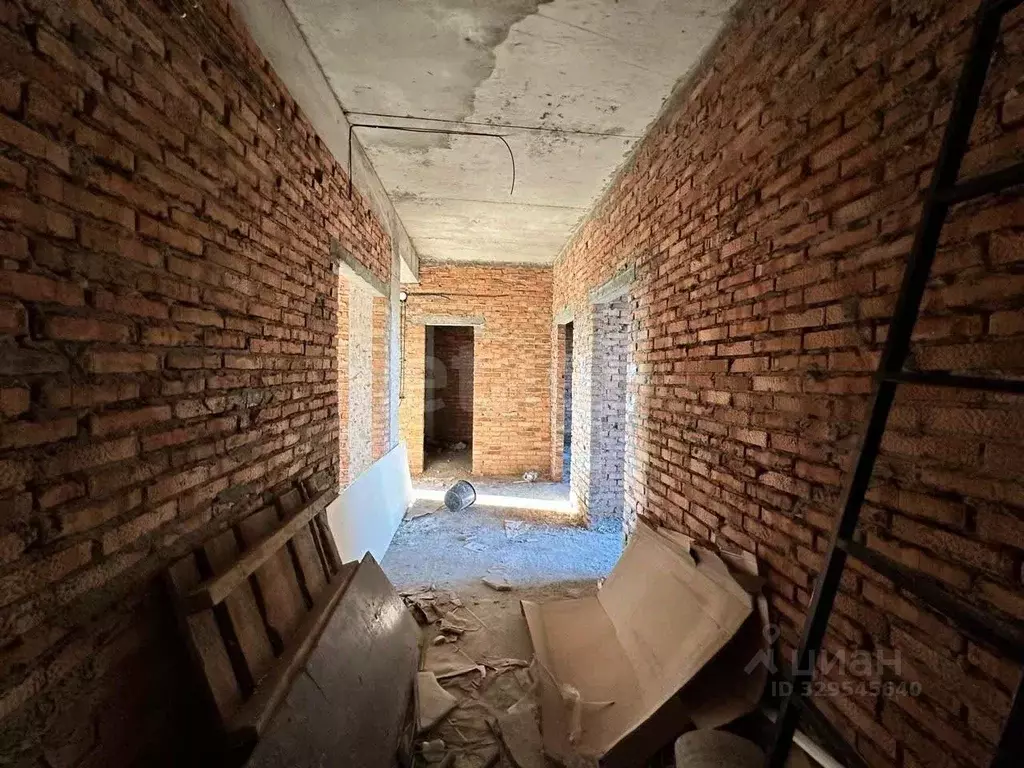 3-к кв. Ингушетия, Карабулак Южная ул. (97.0 м) - Фото 1