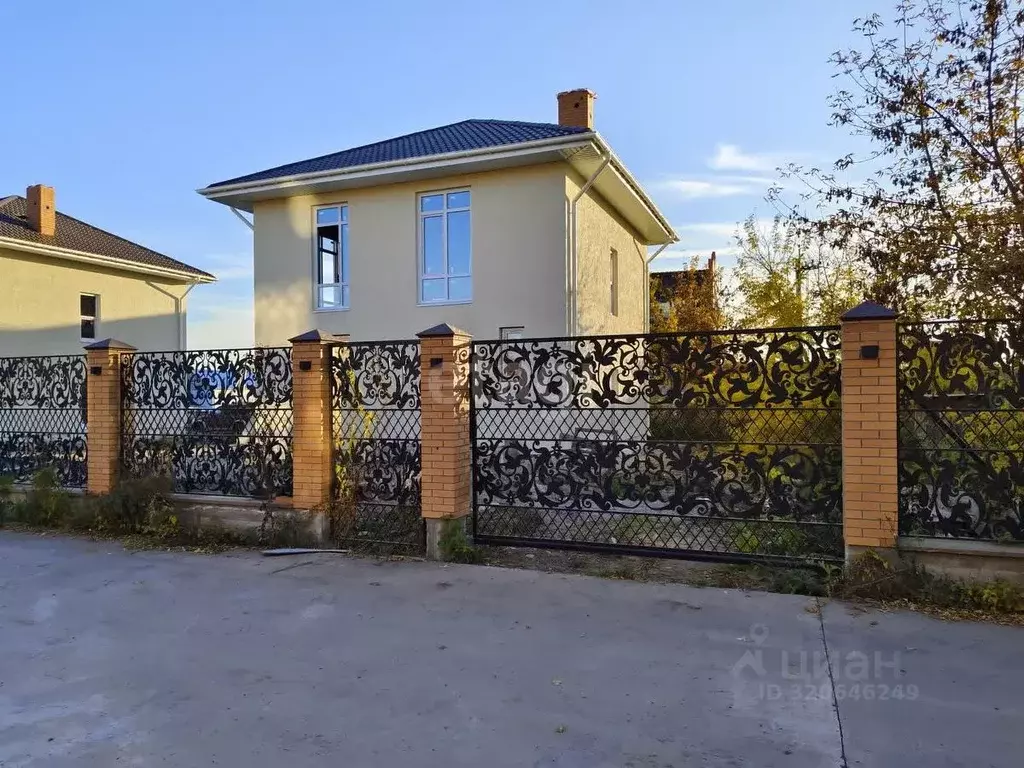 Дом в Красноярский край, Красноярск городской округ, пос. Солонцы, ... - Фото 0