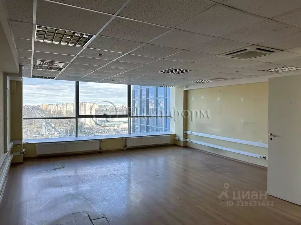 Офис в Санкт-Петербург пл. Конституции, 1 (450 м) - Фото 1
