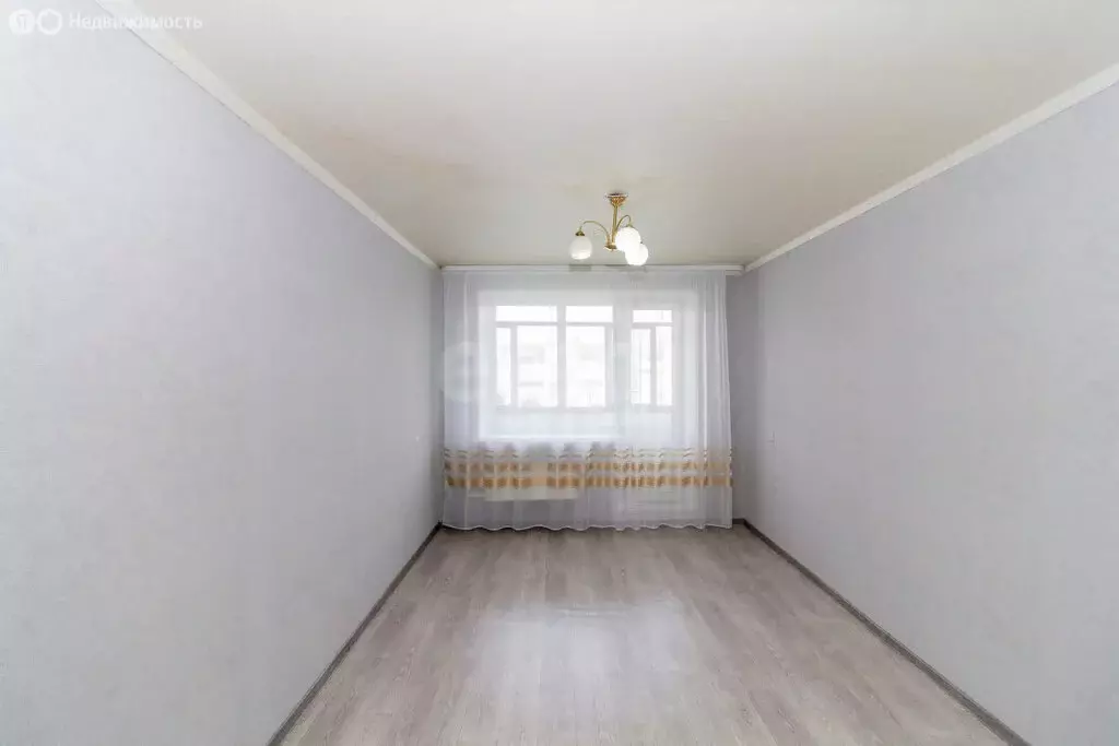1-комнатная квартира: Тюмень, улица Мельникайте, 132 (33.3 м) - Фото 1