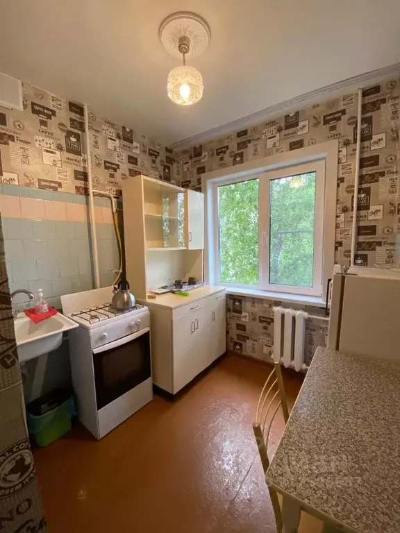 4-к кв. Алтайский край, Бийск ул. Петра Мерлина, 13 (59.0 м) - Фото 0