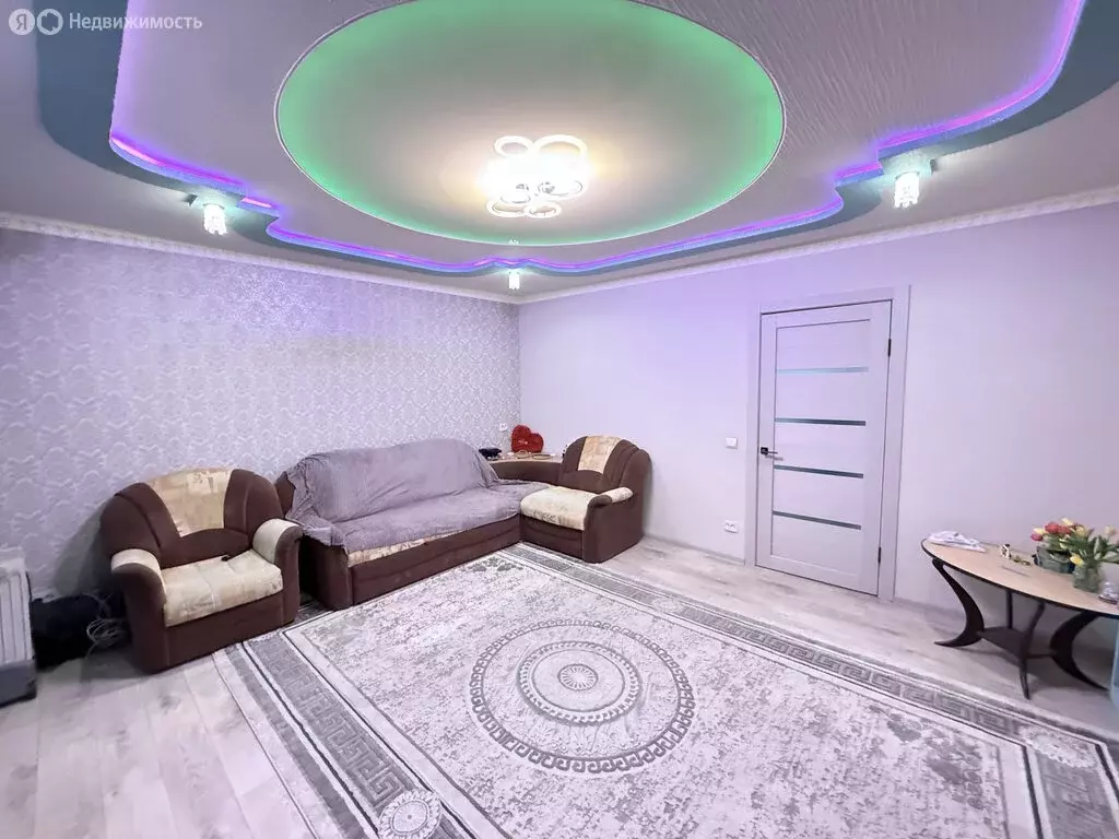 3-комнатная квартира: Норильск, улица Лауреатов, 73 (65.8 м) - Фото 1